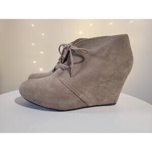 Steve Madden Women's 8M Galaxey Tan Suede Leather Wedge Lace-Up Booties